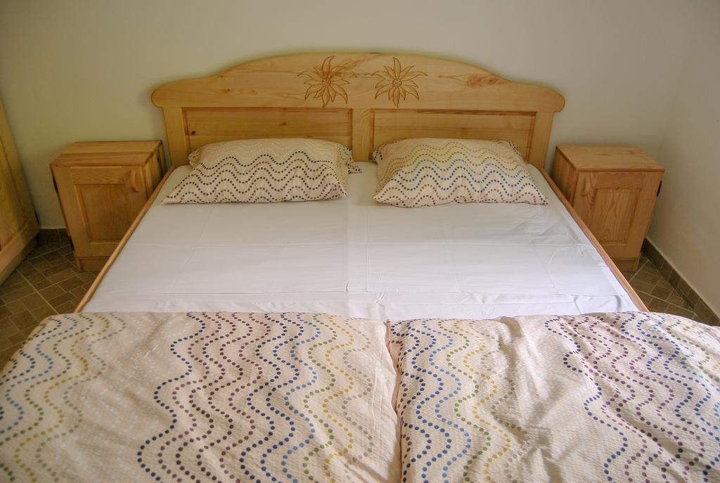 Apartments Zornik Бовец Екстер'єр фото
