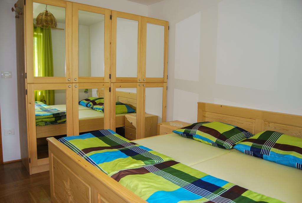 Apartments Zornik Бовец Екстер'єр фото